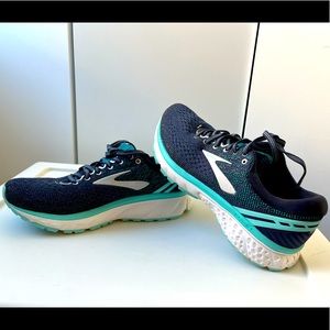 Brooks Ghost 11, size 7.5, only worn twice